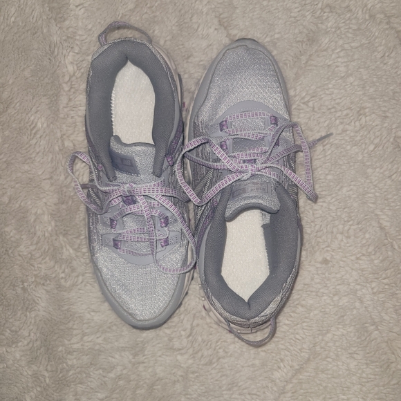 New Balance 410 V6 Running Shoe NWOB - Picture 3 of 13